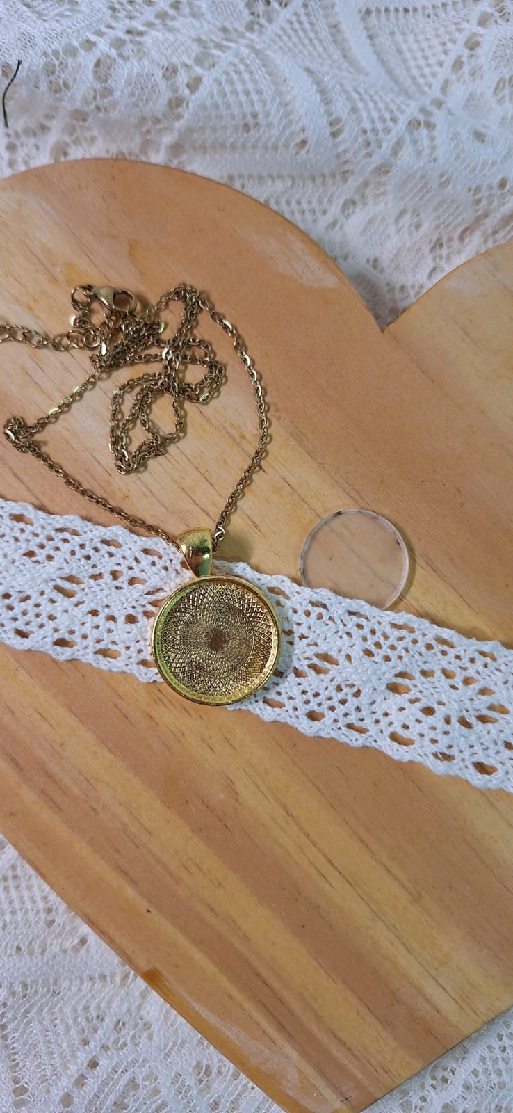 Pingente DOURADO menor 2cm